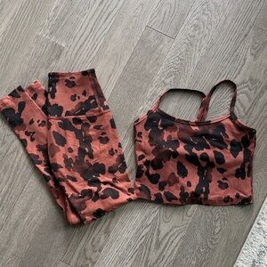 Beyond Yoga Brown and Black Leggings and Top Set